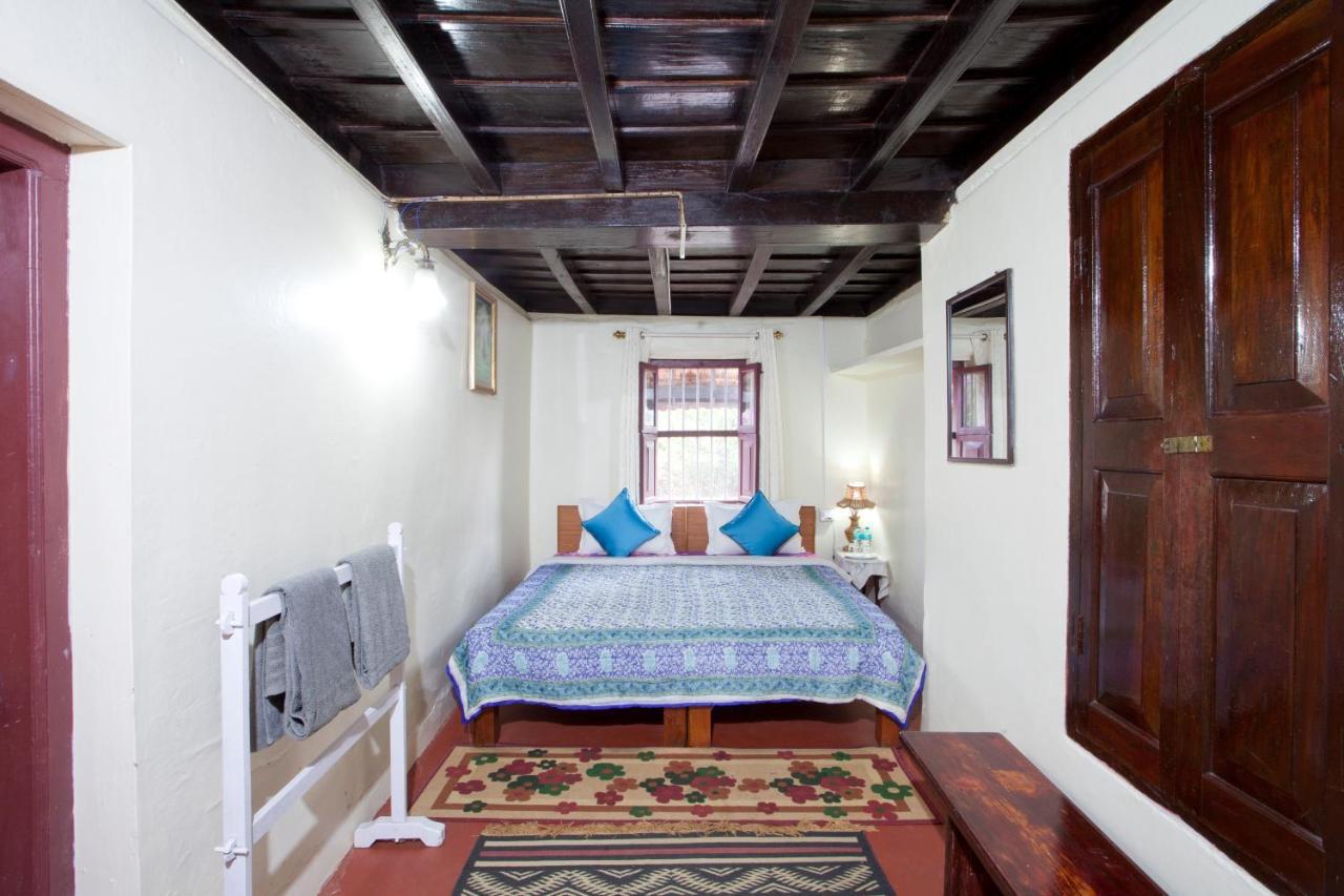 Sardar Bahadur'S Heritage Bungalow Estate Stay Napoklu Экстерьер фото