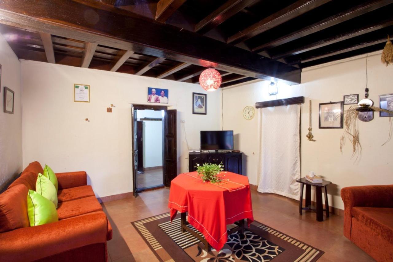 Sardar Bahadur'S Heritage Bungalow Estate Stay Napoklu Экстерьер фото