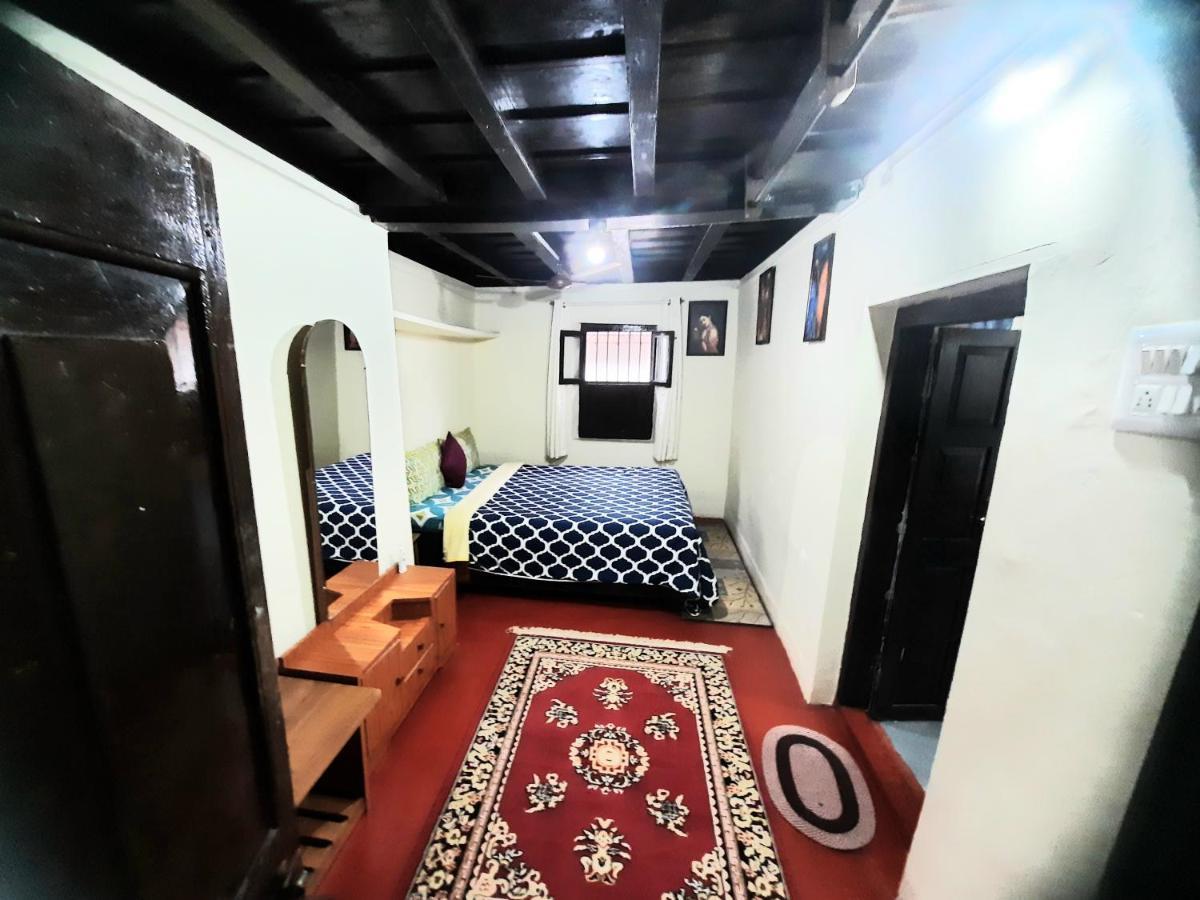 Sardar Bahadur'S Heritage Bungalow Estate Stay Napoklu Экстерьер фото