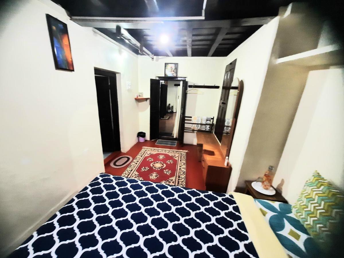 Sardar Bahadur'S Heritage Bungalow Estate Stay Napoklu Экстерьер фото